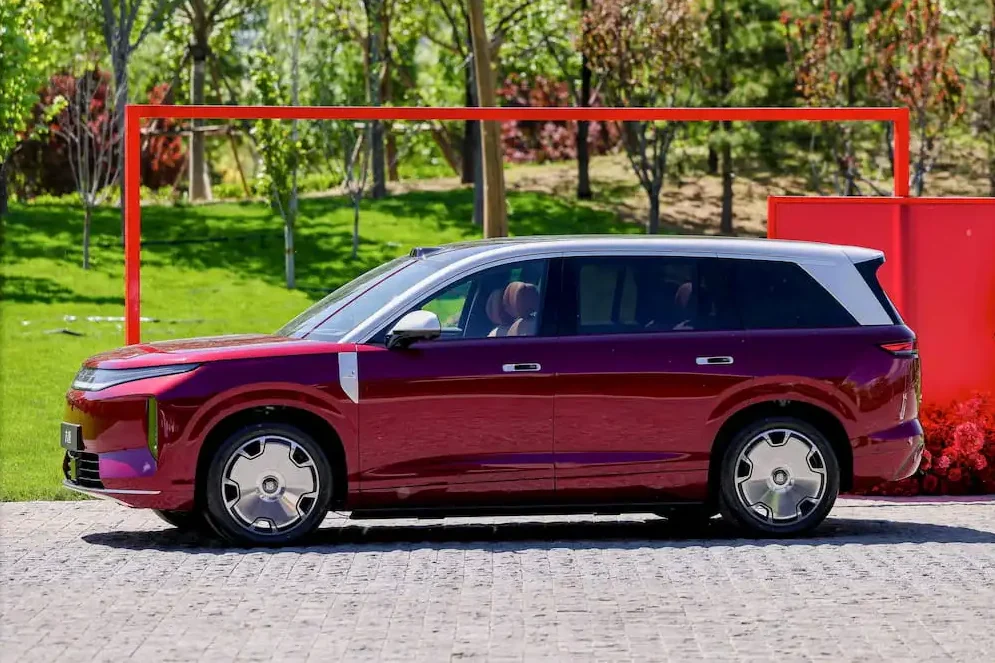 large SUV China, Chinese SUV market, luxury SUV China, BYD Great Tang, Xpeng GX, Chinese automotive industry, EV SUV China, automotive profit race 7