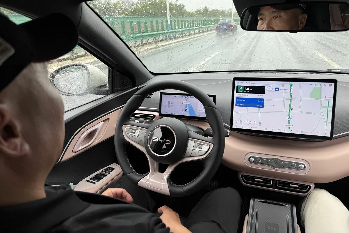 Tesla China sales, Tesla Model 3 China, Tesla Model Y China, electric vehicles China, BYD competition, EV market trends, China EV market 3