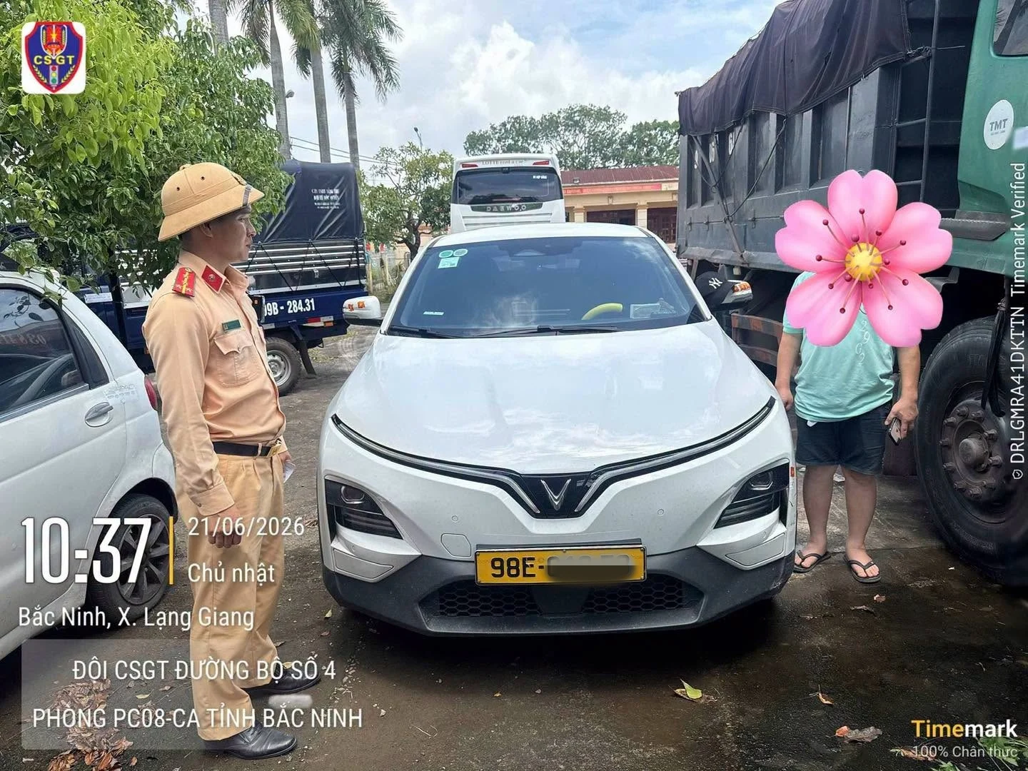fake license plate, VinFast VF6, traffic violation, speed camera, AI traffic monitoring, Vietnam road safety, illegal vehicle registration 3