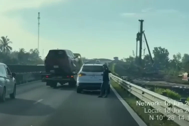Vietnam highway fines, traffic violations Vietnam, highway stopping rules, road safety Vietnam, motorist penalties, emergency stop highway, traffic law Vietnam 3