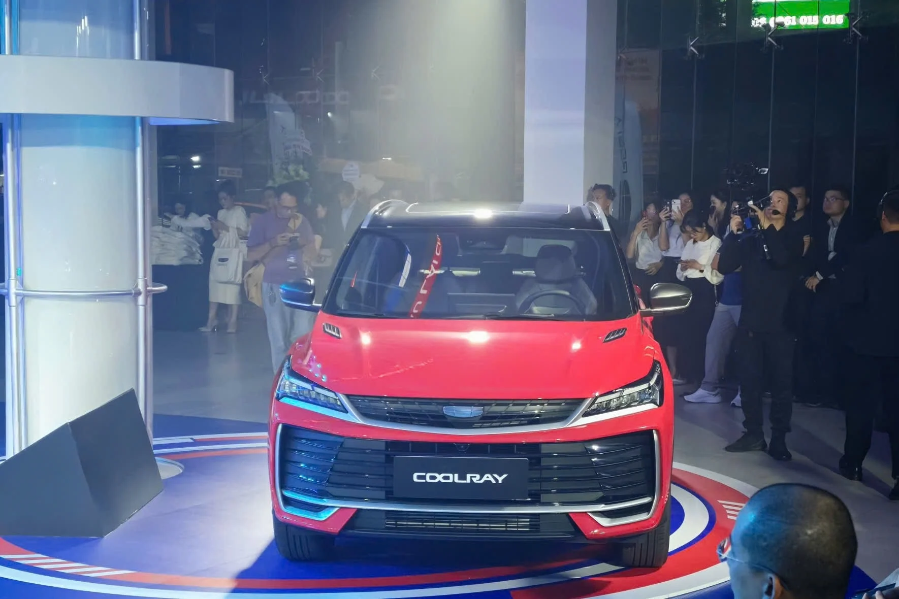 Geely Coolray price, Geely Okavango SUV, Vietnam SUV market, 2026 Geely facelift, 7-seat SUV Vietnam, Geely 2026 release, VND car pricing 2