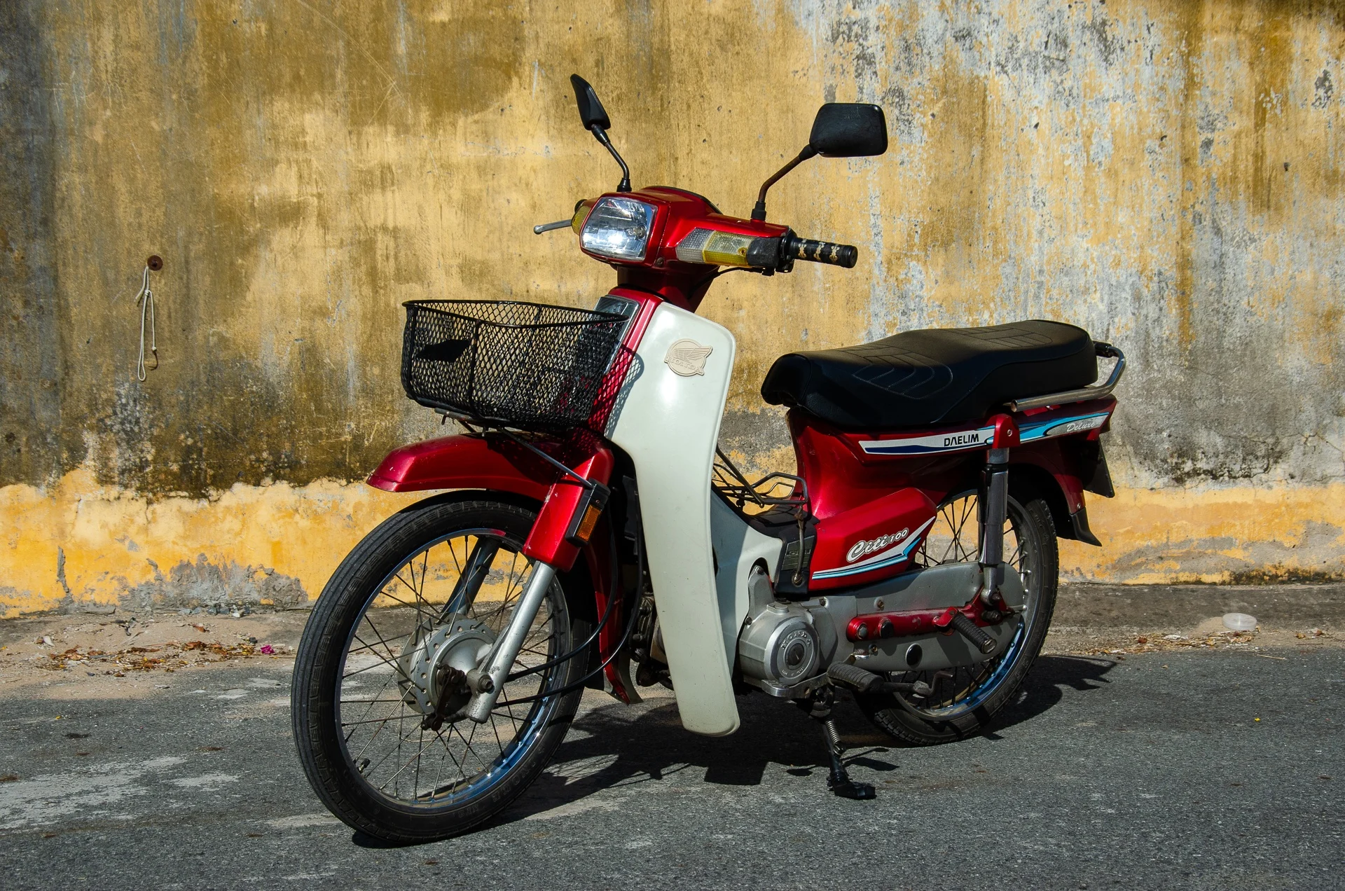 E10 gasoline, ethanol fuel Vietnam, fuel octane rating, E5 gasoline, biofuel price difference, fuel standards Vietnam, petrol price Vietnam 4