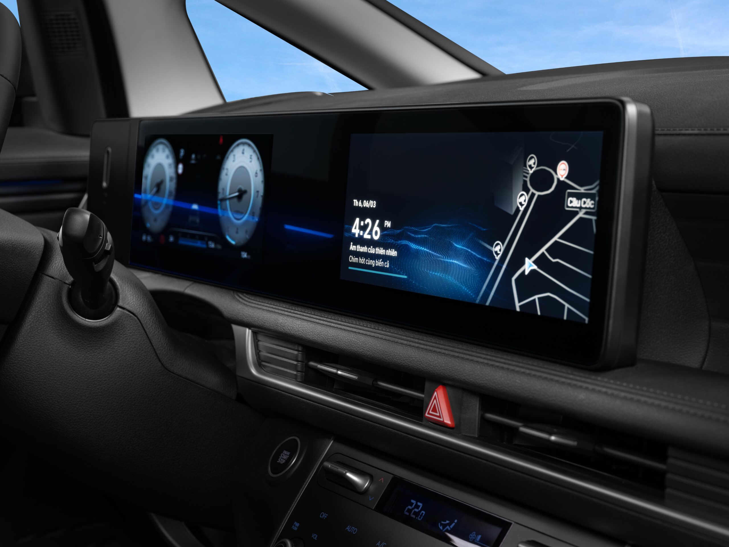 Hyundai Stargazer interior, Hyundai Stargazer review, 7 seat MPV, compact SUV interior, family car space, Hyundai MPV features, car interior comfort 3