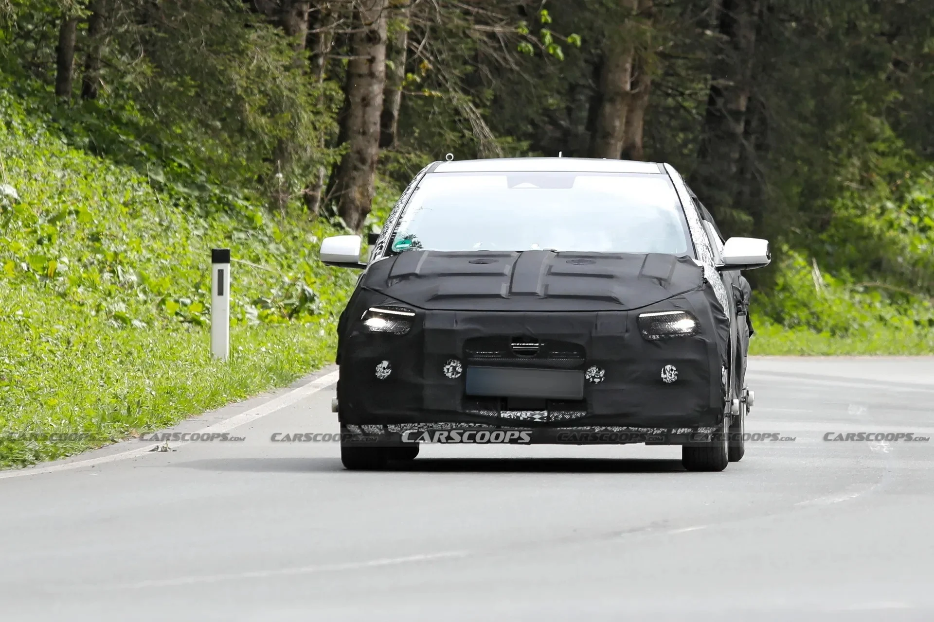 Hyundai i20, Hyundai i20 redesign, Hyundai i20 concept, Hyundai i20 hybrid, Santa Fe design, Hyundai new generation, compact hatchback, automotive news 2