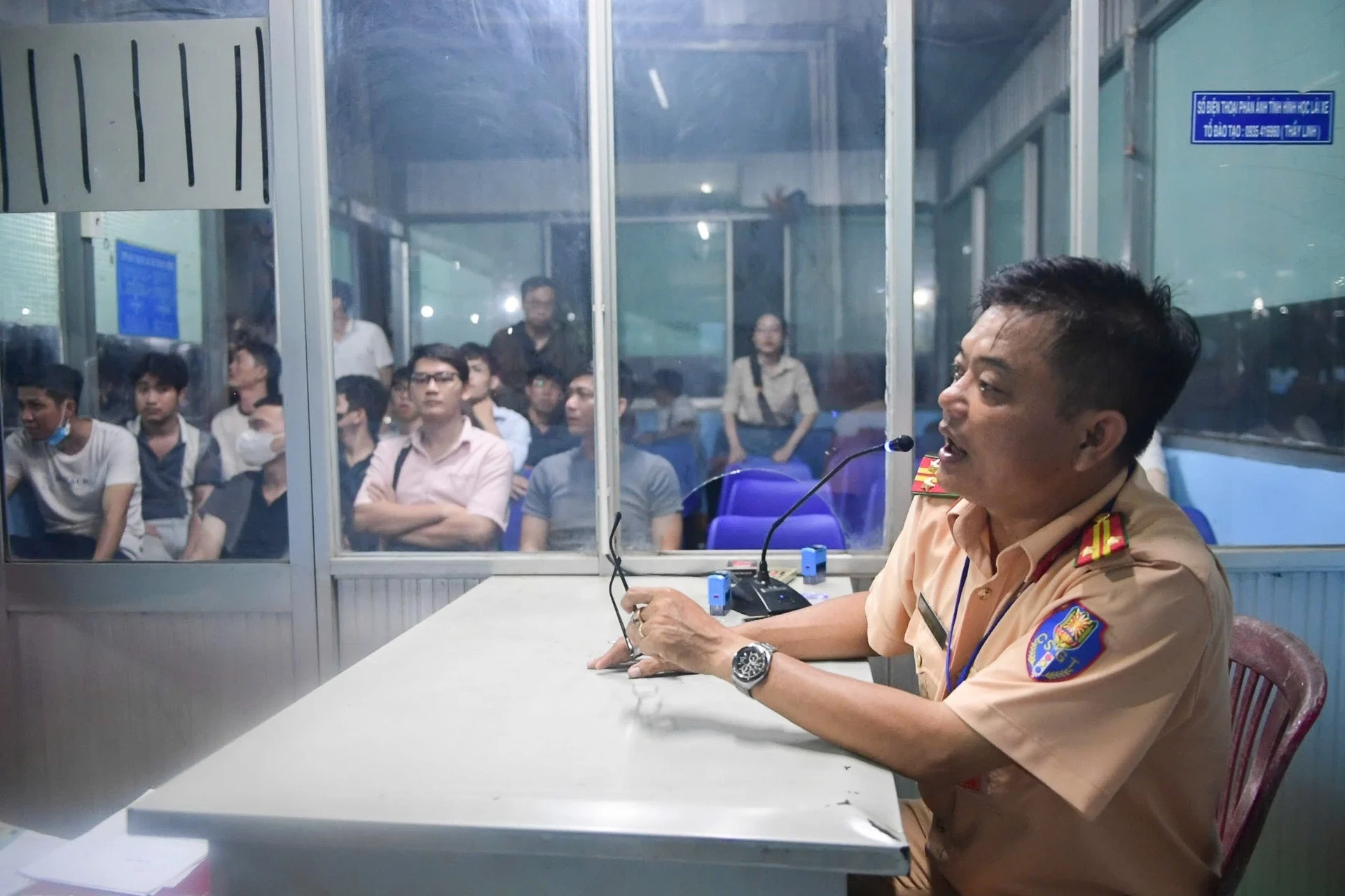 Vietnam driving test, driver licensing pass rate, traffic safety Vietnam, road test statistics, police exam oversight, Vietnam traffic regulations, driver exam changes 2