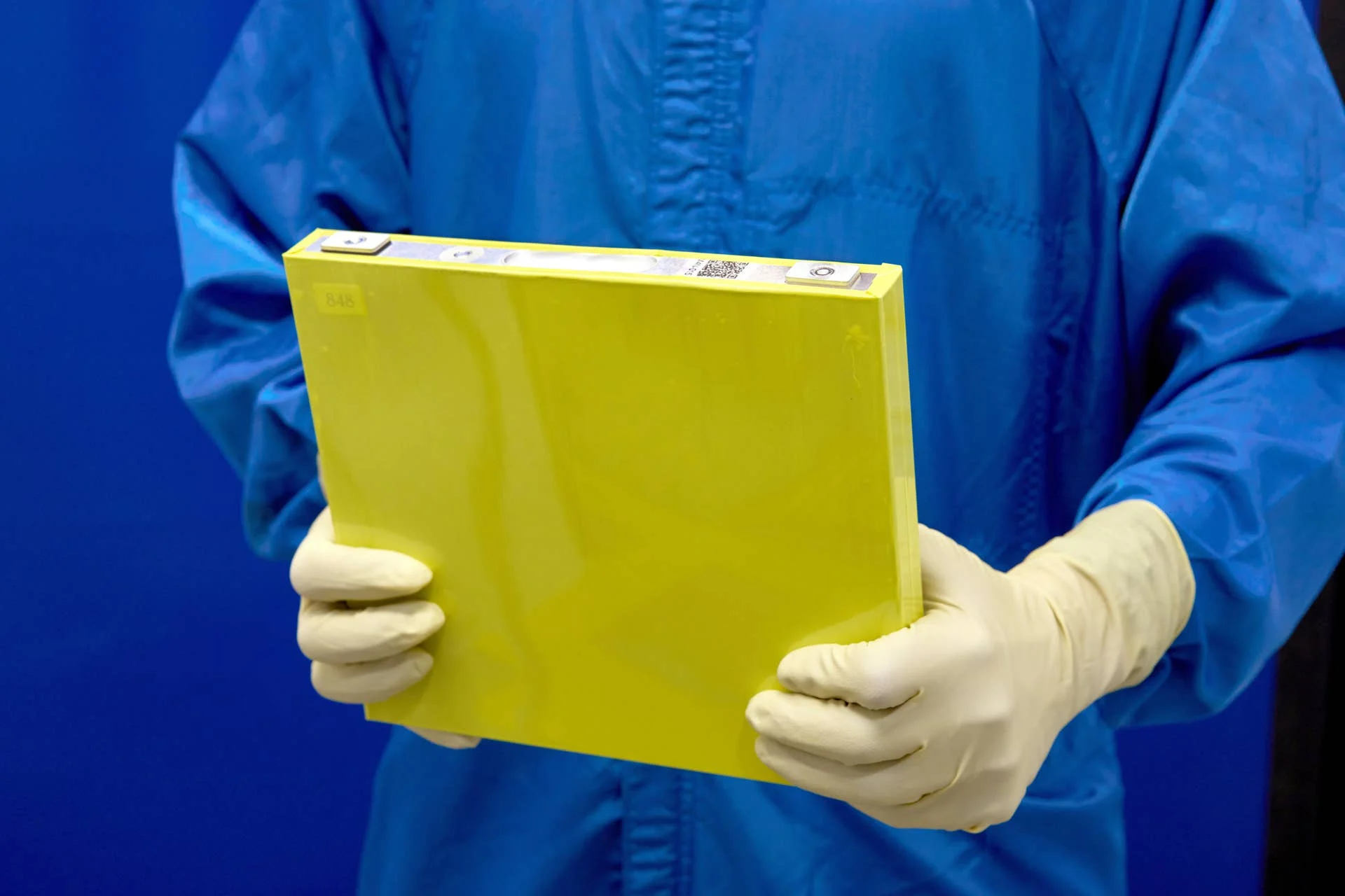 GM electric vehicles, LFP battery, LMR battery, EV battery technology, GM battery strategy, lithium manganese battery, future electric cars 3