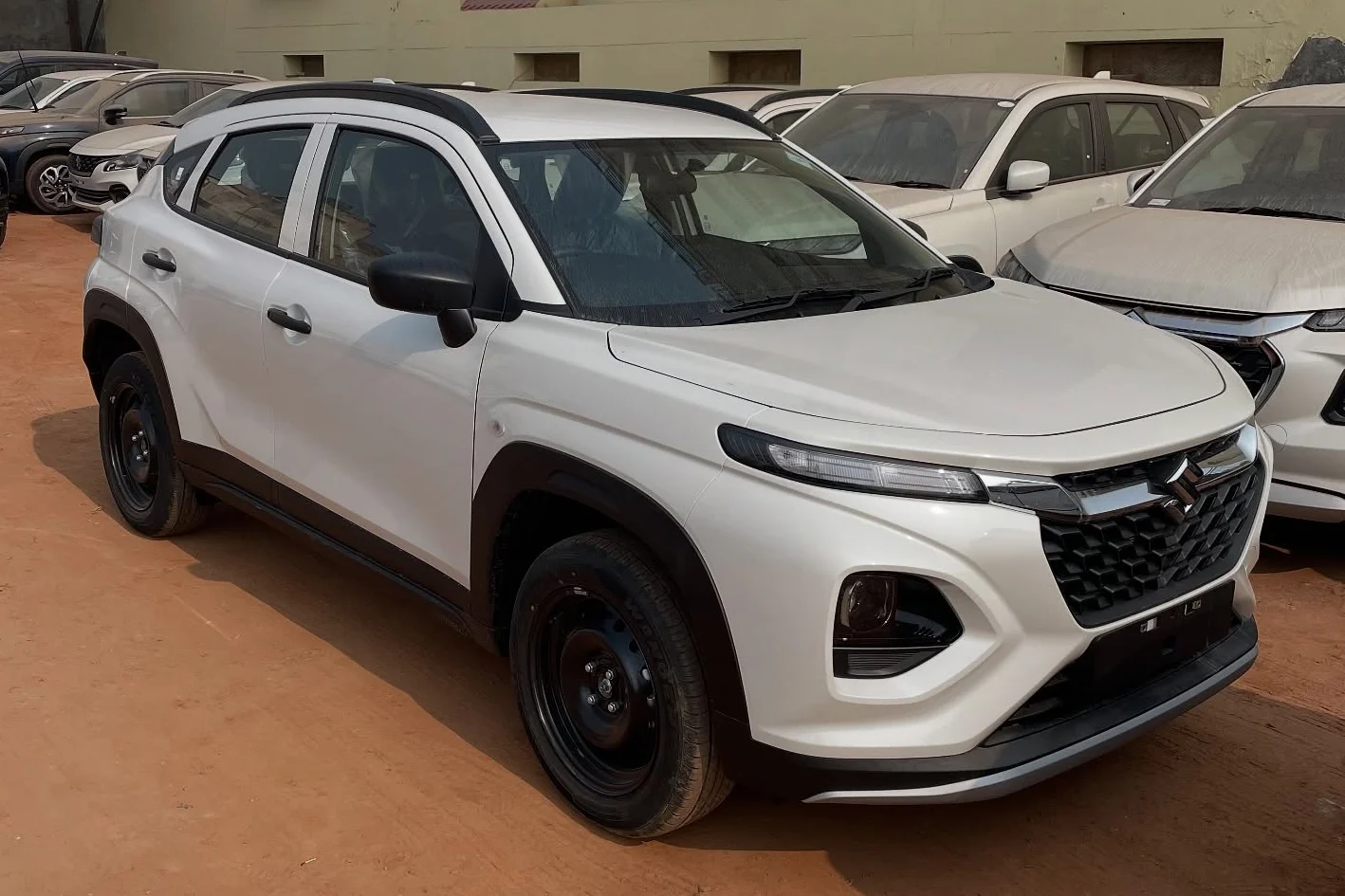 India car sales, CNG vehicles, fuel price hike, Maruti Suzuki, Mahindra, Tata Motors, Hyundai India, automotive market India 2