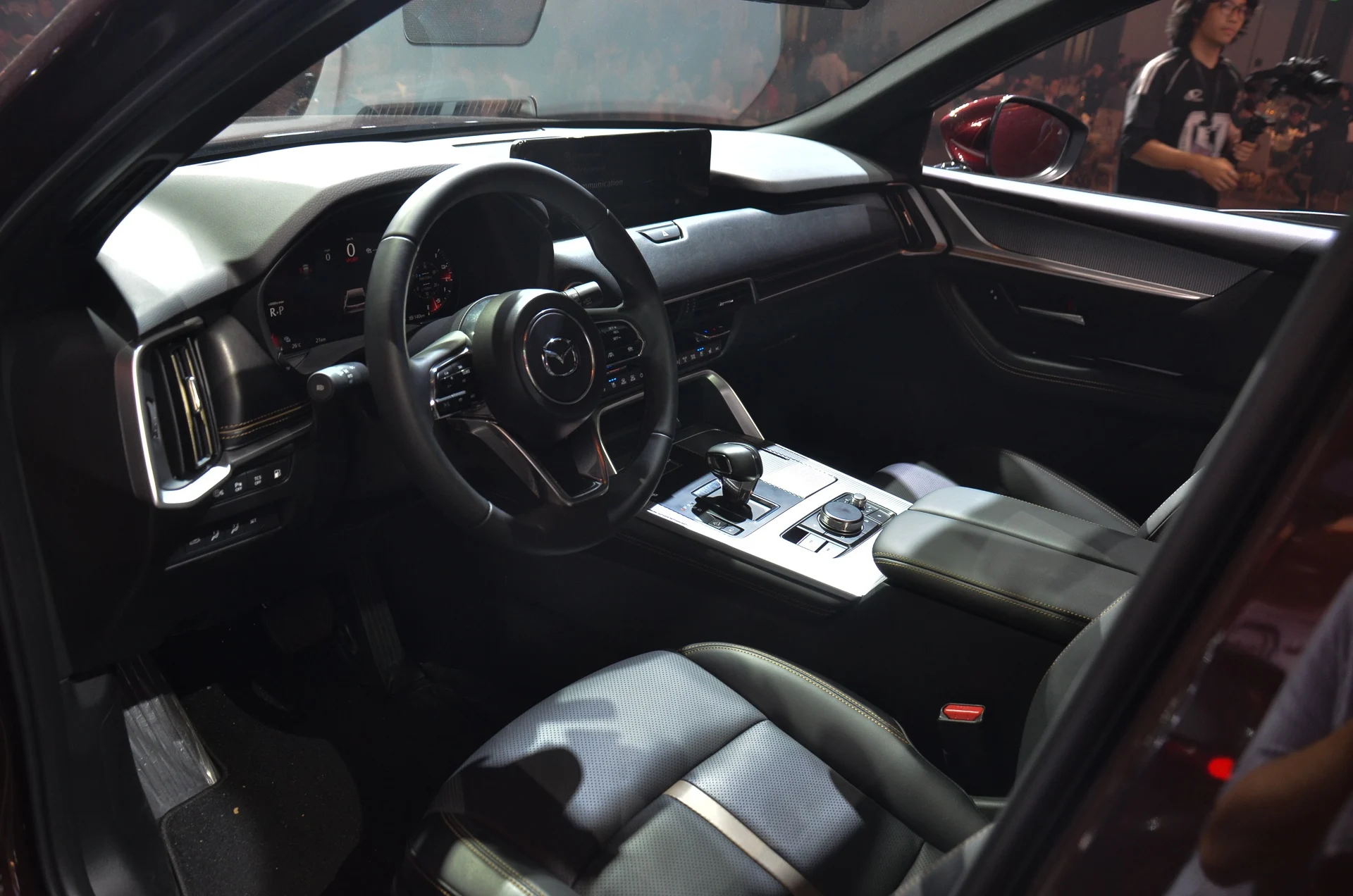 Mazda hybrid SUV, CX-60, CX-90, Vietnam car market, Japanese premium cars, hybrid technology, automotive news 4