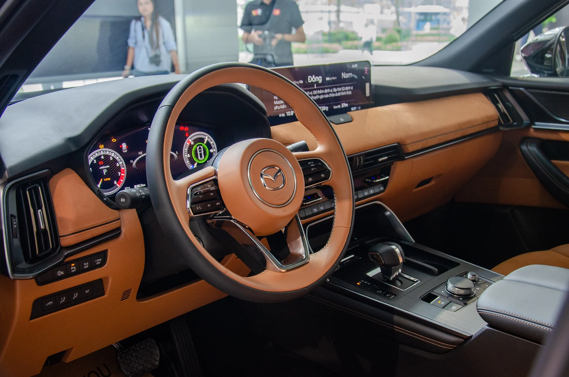 Mazda CX-60 price, Mazda CX-90 price, hybrid SUV Vietnam, Mazda CX-90 specs, Mazda CX-60 specs, PHEV SUV, Mazda Vietnam, luxury SUV 4