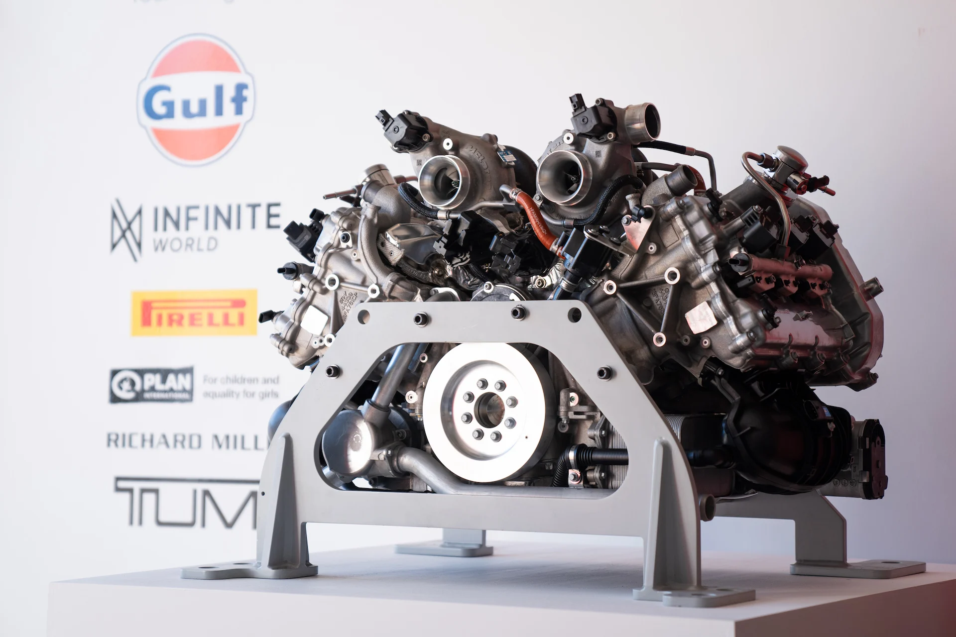 McLaren Artura, Artura 1000GP MSO, limited edition supercar, hybrid supercar, Monaco Grand Prix 2026, McLaren 1000th F1 race, McLaren price Vietnam 6