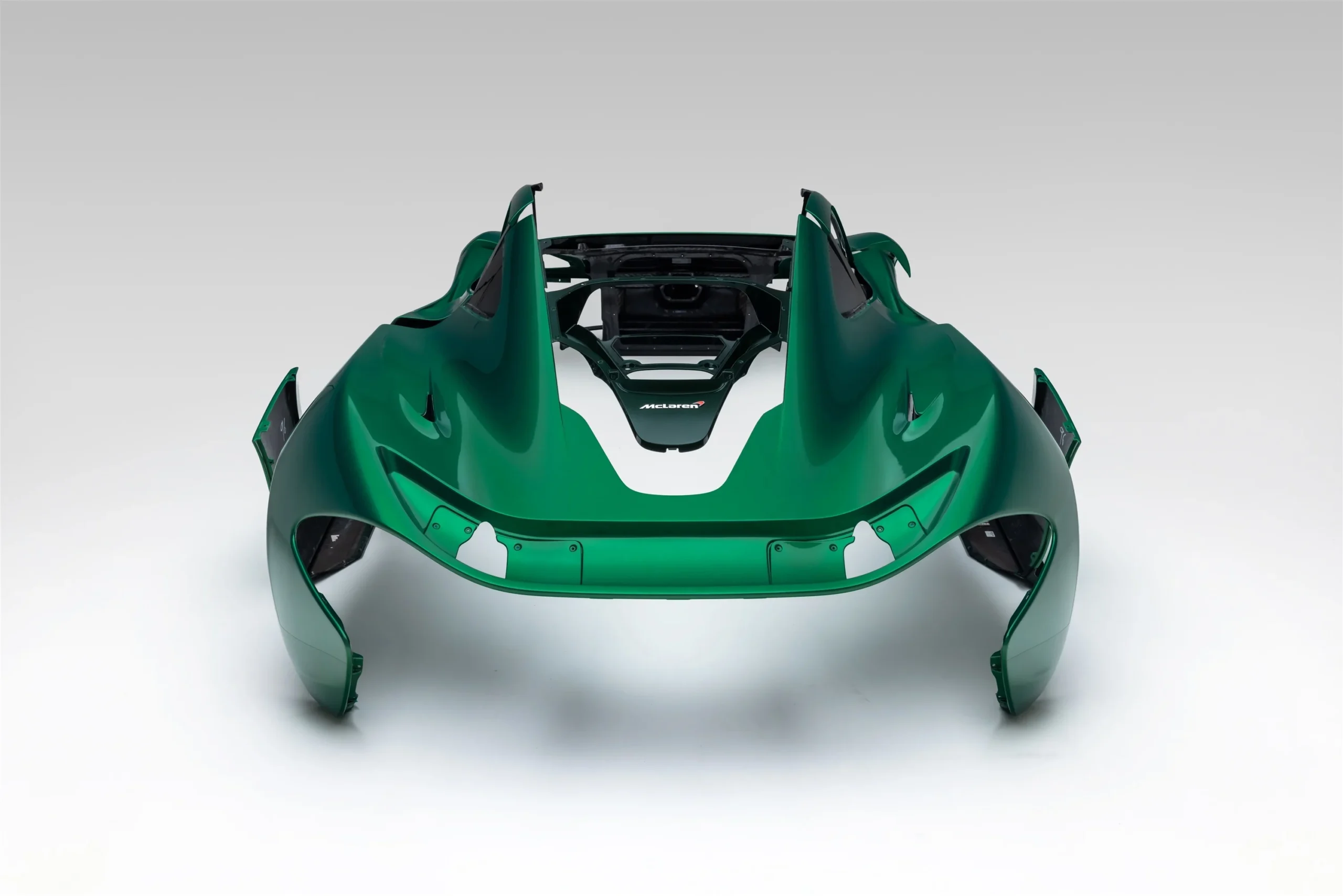 McLaren P1, carbon fiber body kit, car auction, Porsche 911 Targa, hybrid supercar, luxury car price, CFRP components 7