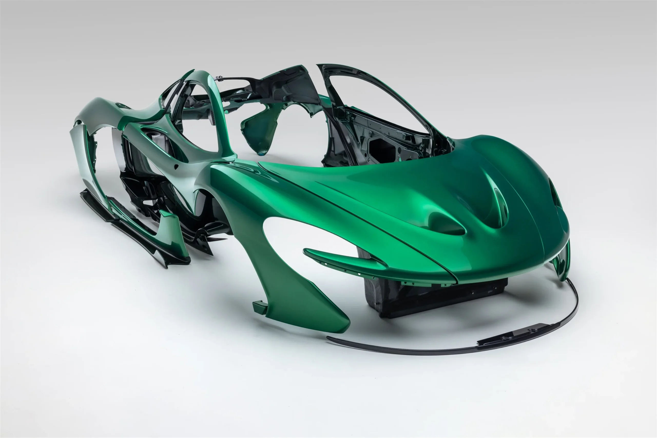 McLaren P1, carbon fiber body kit, car auction, Porsche 911 Targa, hybrid supercar, luxury car price, CFRP components 8