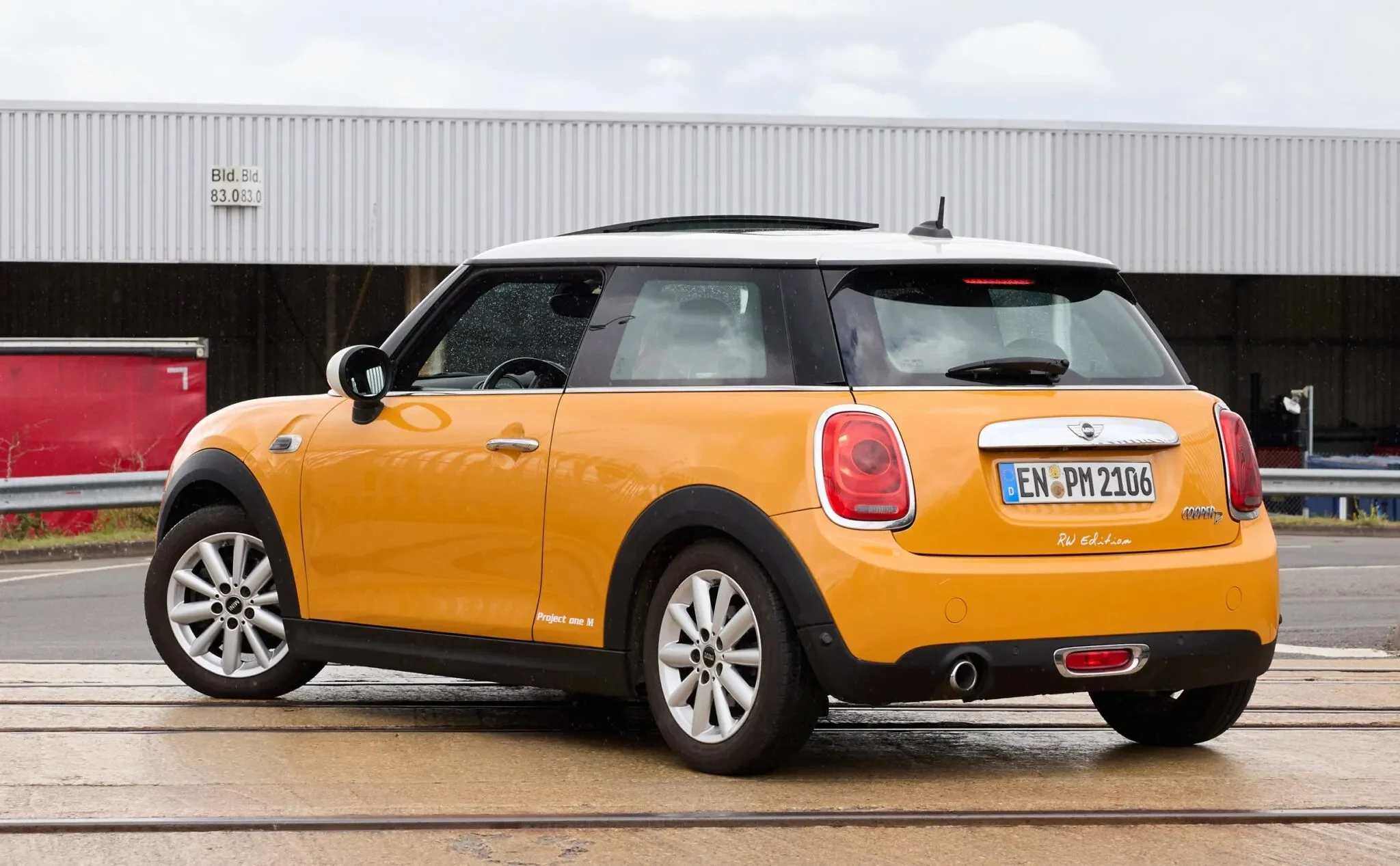 MINI Cooper D, diesel engine longevity, million kilometres, vehicle durability, long distance driving, automotive milestones, BMW B47 engine 4