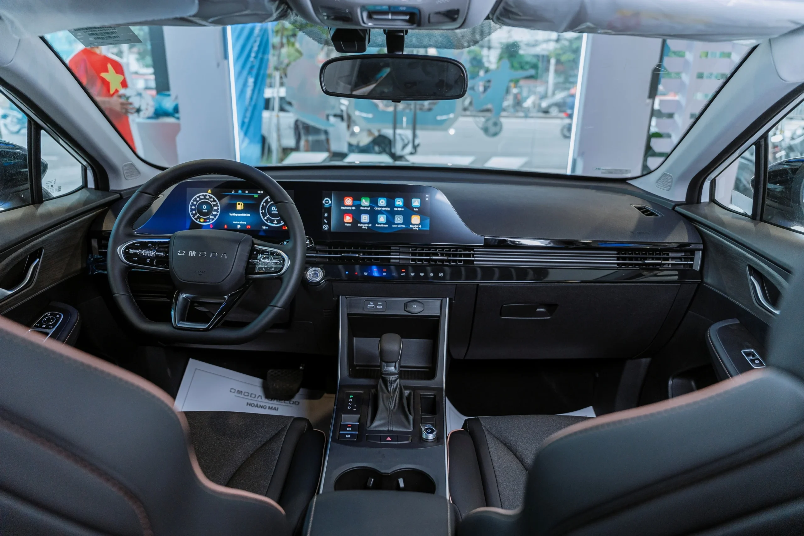 Omoda C5 Sport, compact SUV Vietnam, affordable SUV, 1.5L engine SUV, LED SUV, fuel voucher promotion, Vietnamese car market, compact crossover 3