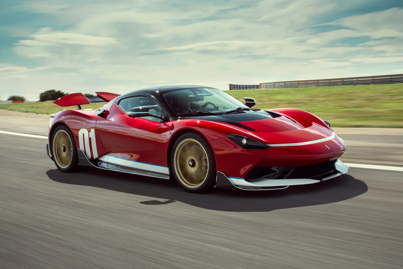 Pagani, electric hypercar, V12 engine, supercar project cancelled, automotive industry, electric vehicle debate, hypercar development 6