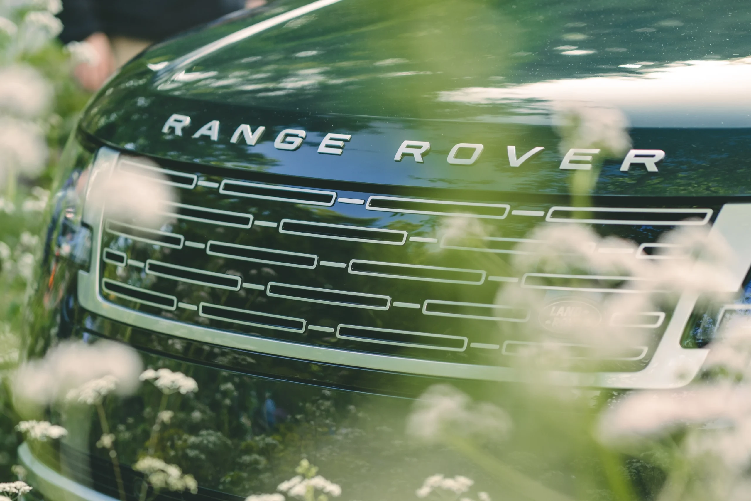 Range Rover Electric, electric SUV, luxury EV, Land Rover electric vehicle, 2026 electric SUV, Range Rover EV, premium electric SUV 4
