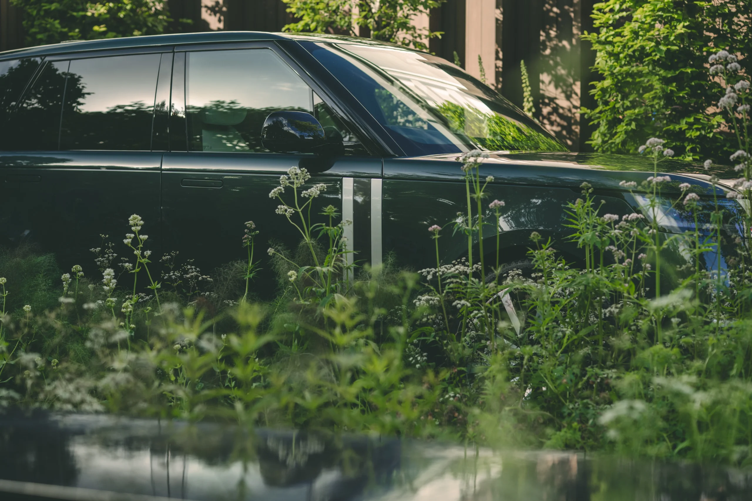 Range Rover Electric, electric SUV, luxury EV, Land Rover electric vehicle, 2026 electric SUV, Range Rover EV, premium electric SUV 8