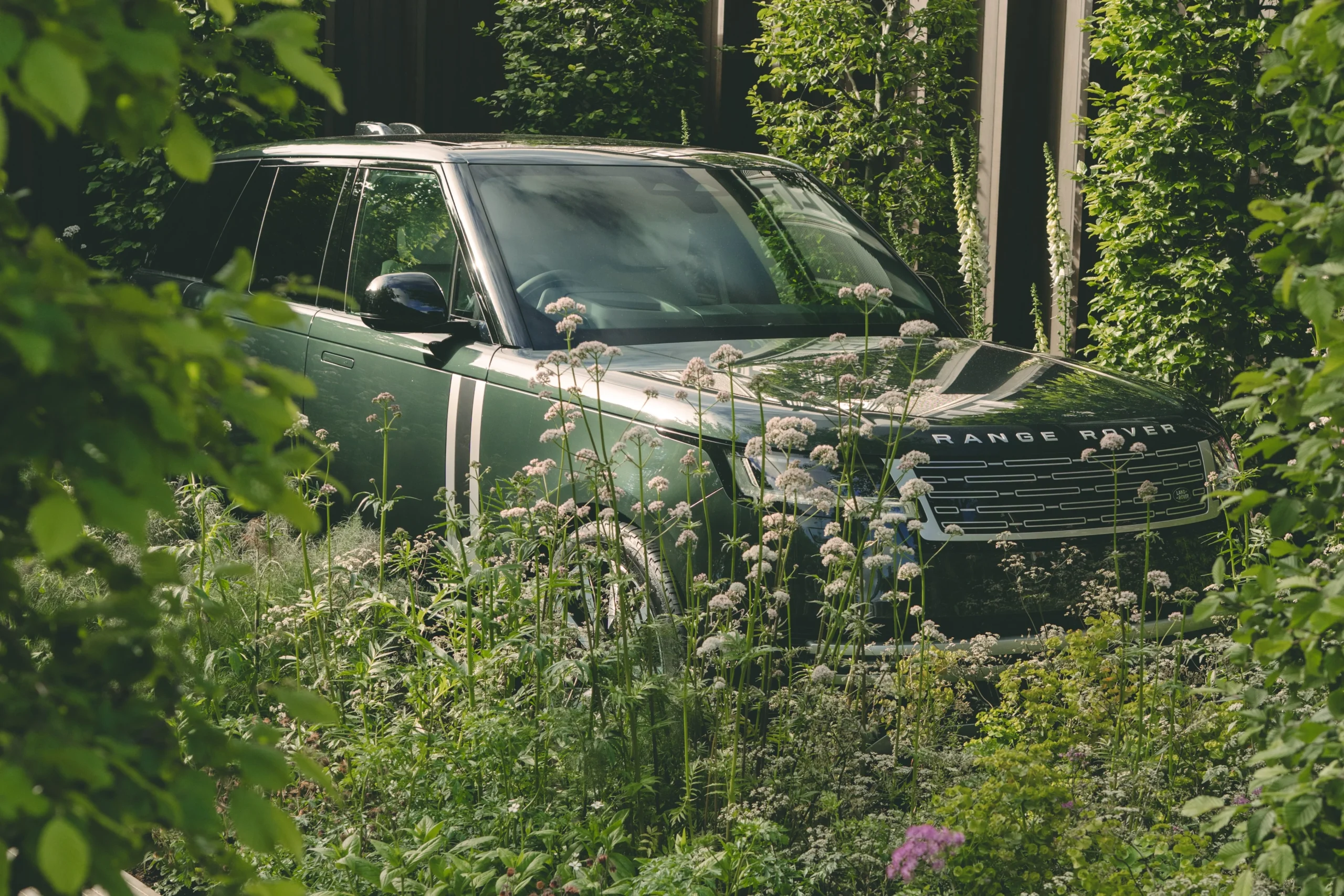 Range Rover Electric, electric SUV, luxury EV, Land Rover electric vehicle, 2026 electric SUV, Range Rover EV, premium electric SUV 2
