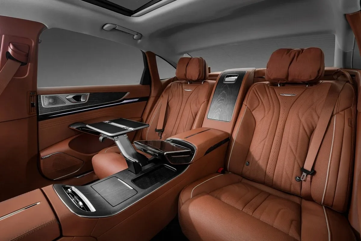 Aurus Senat 900, Russian luxury car, Rolls-Royce of Russia, Hongqi H9, Chinese luxury sedan, presidential limousine, V6 turbo engine, luxury car pricing 7