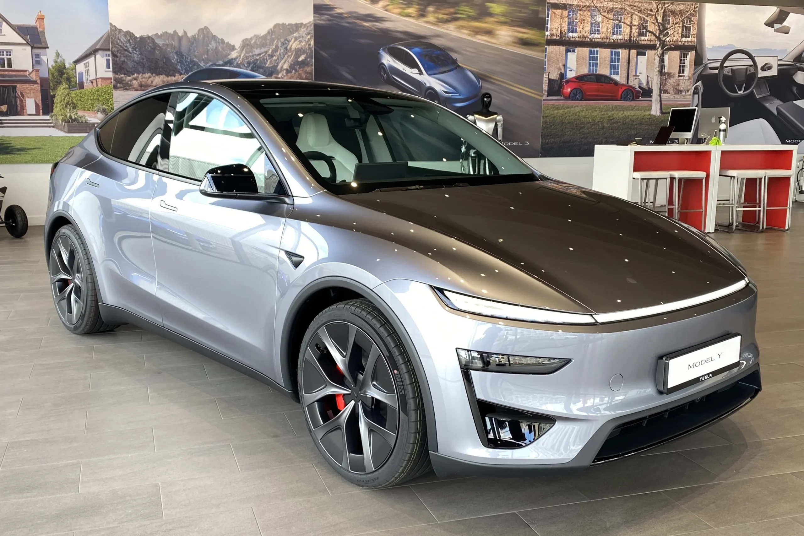 American-made cars, Tesla Model 3, hybrid vehicles, US auto industry 2026, Cars.com index, domestic car production, electric vehicle trends 3