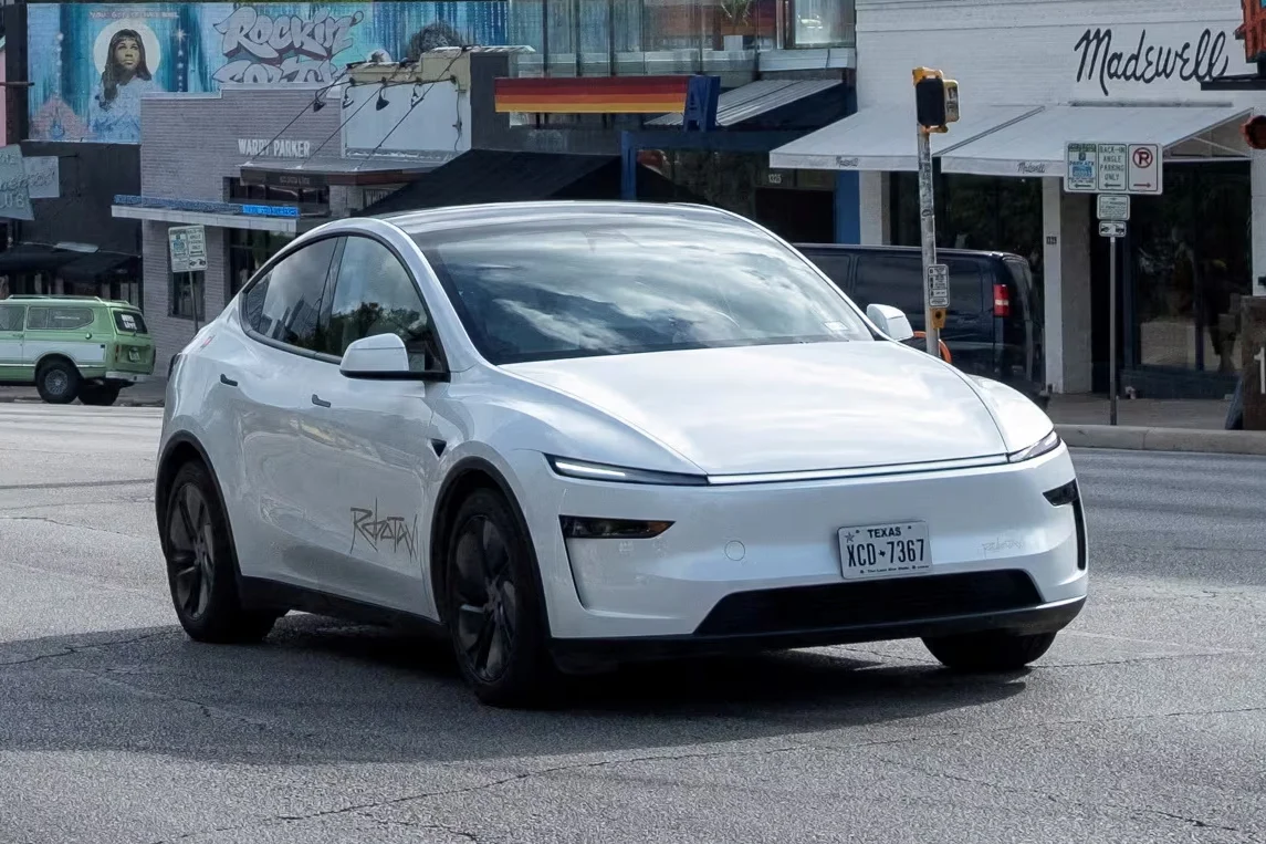 electric vehicle fee, EV annual fee, US road funding, autonomous vehicle regulations, US House bill, plug-in hybrid fee, transportation infrastructure, electric car tax 5