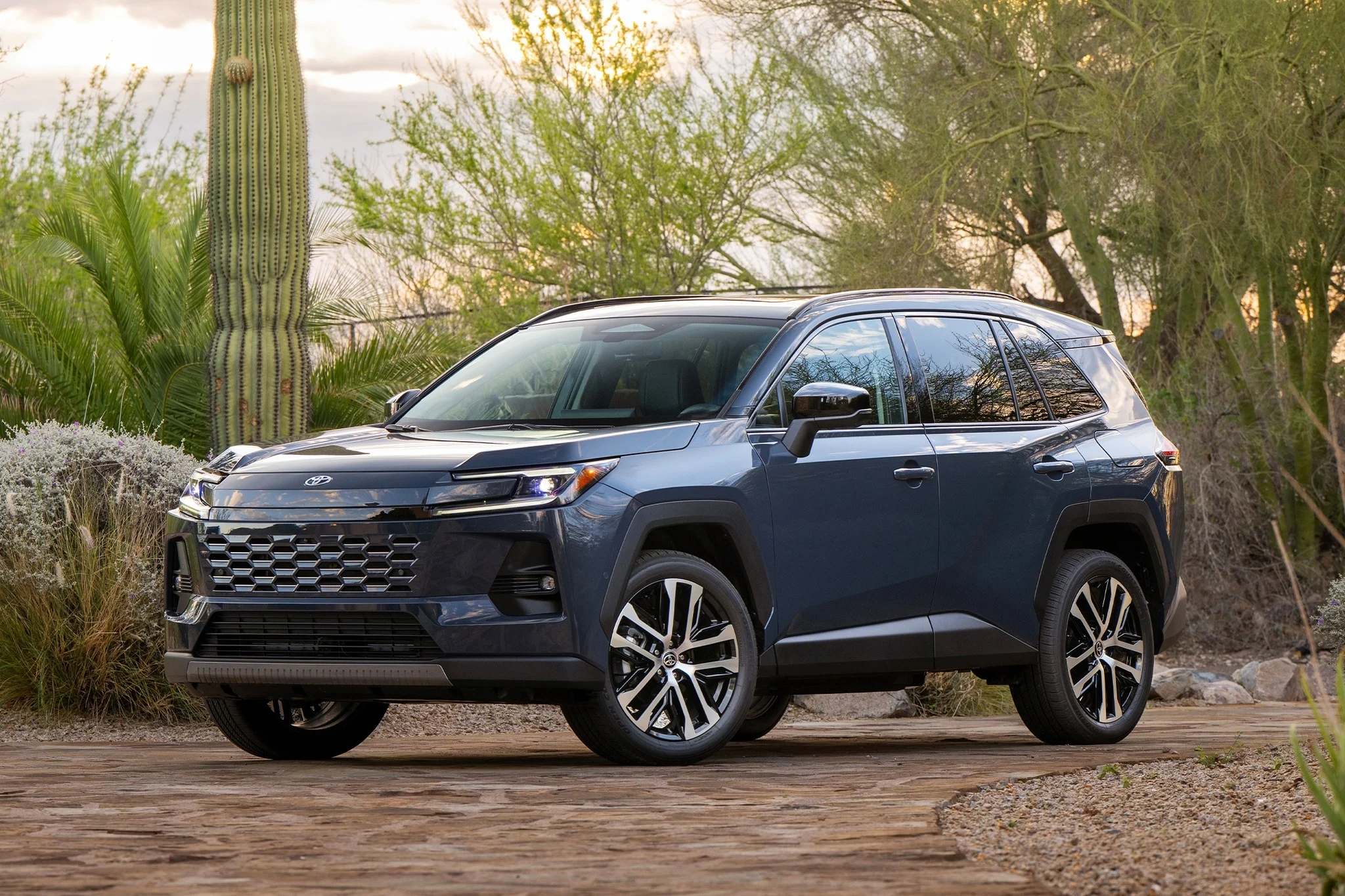 Toyota sales decline, May 2026 automotive market, China car sales, Middle East auto market, Toyota production numbers, global auto industry trends 2