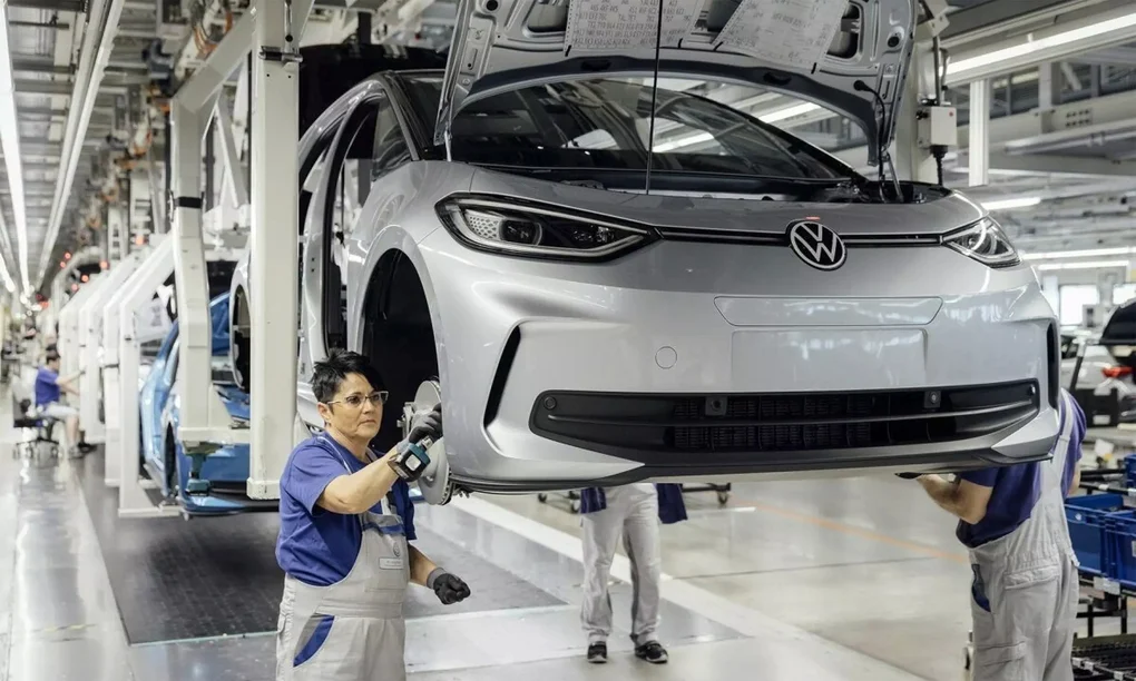 Volkswagen, job cuts, layoffs, auto industry restructuring, German car factories, Chinese competition, automotive market 2
