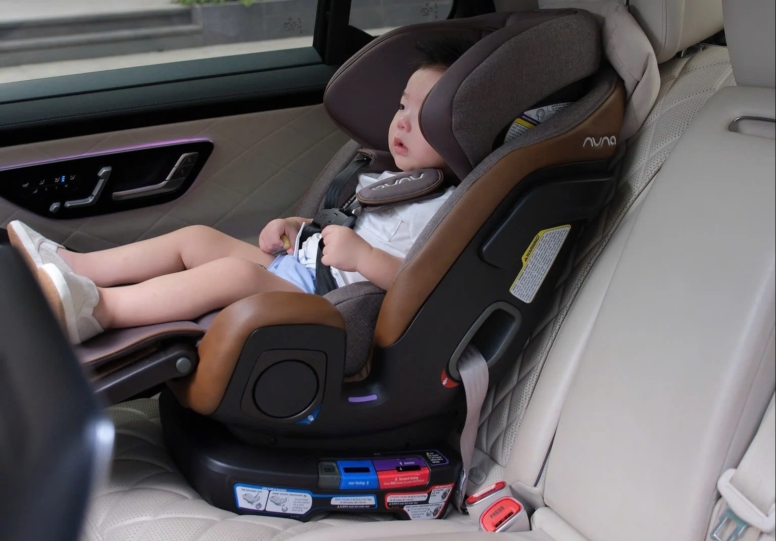 child car seat, car seat safety, Vietnam car seat market, booster seat, 360-degree rotating car seat, car seat regulations, infant car seat, premium car seats 5