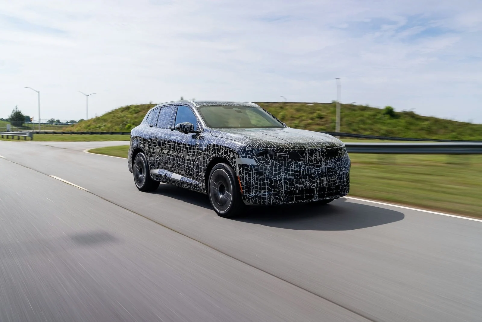 BMW X5 2025, BMW X5 specs, BMW X5 hybrid, BMW X5 electric, plug-in hybrid SUV, BMW new generation SUV, hydrogen powered SUV 2