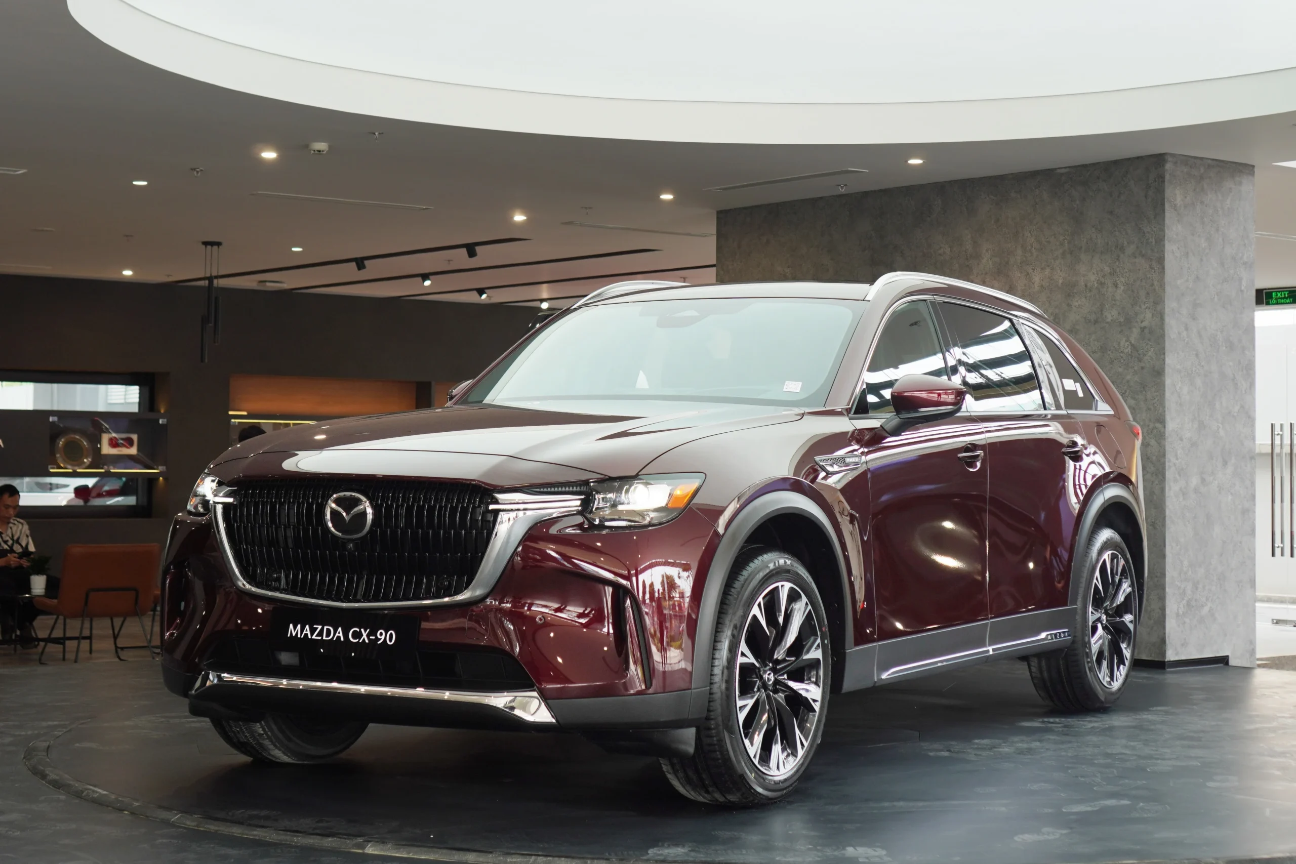 Mazda CX-60 price, Mazda CX-90 price, hybrid SUV Vietnam, Mazda CX-90 specs, Mazda CX-60 specs, PHEV SUV, Mazda Vietnam, luxury SUV 3