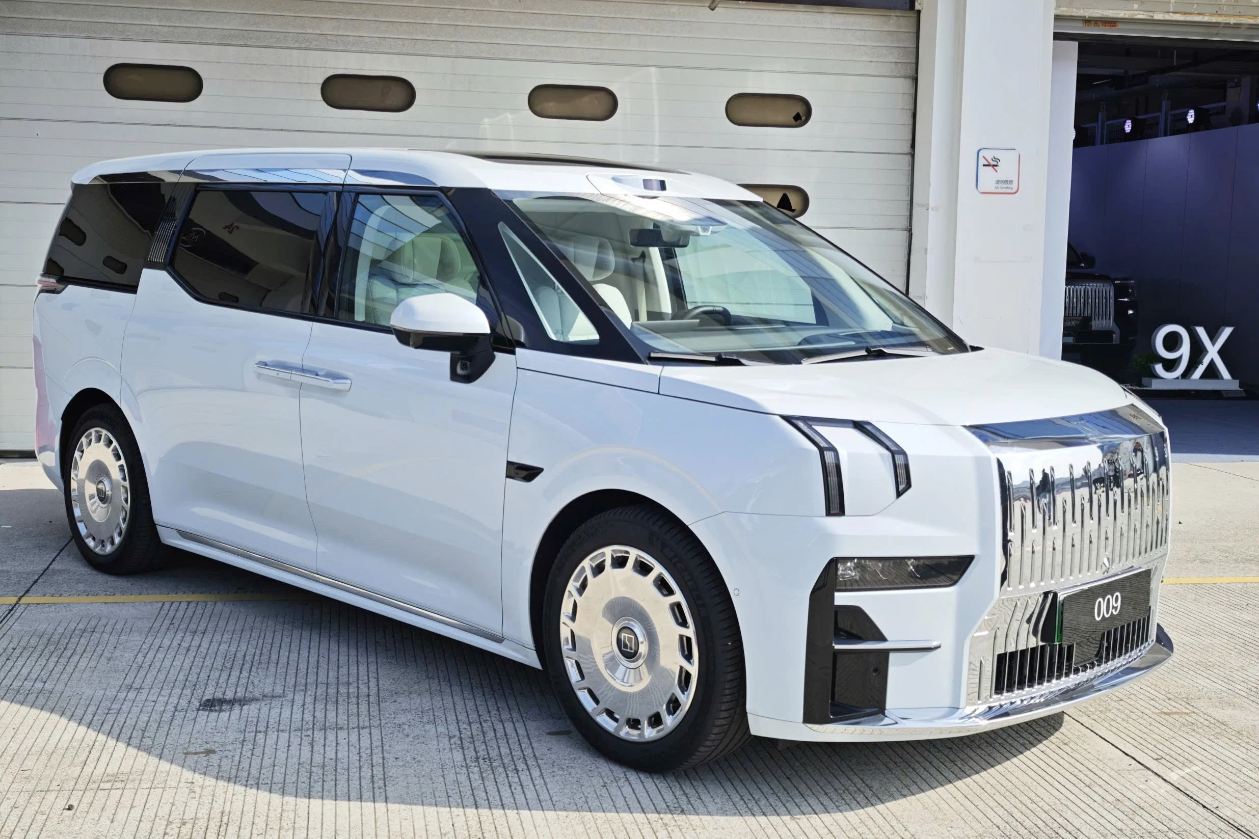 Vietnam car launches 2026, new SUVs Vietnam, Lynk & Co Vietnam, Zeekr 2026, Geely Coolray facelift, Kia Sportage hybrid, Toyota Land Cruiser FJ, electric vehicles Vietnam 3