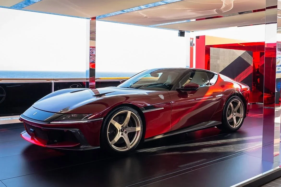 Ferrari 12Cilindri Manuale, manual transmission supercar, Ferrari V12, Ferrari manual gearbox, limited edition Ferrari, Ferrari hybrid strategy, electric Ferrari Luce 5