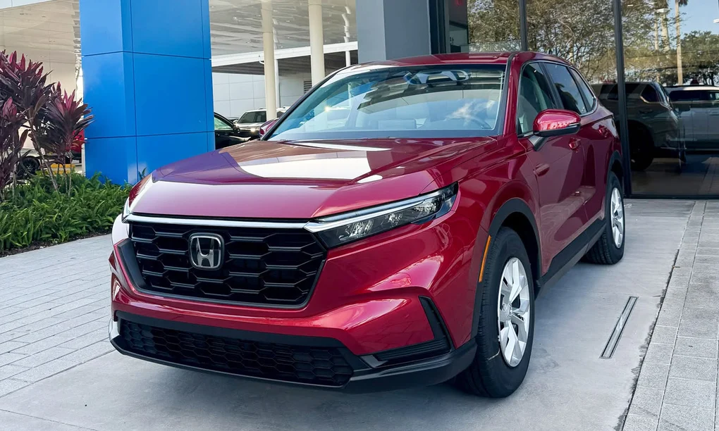 Honda CR-V, US car sales, Ford F-150, Toyota RAV4, crossover SUV, hybrid vehicles, automotive market 2024, vehicle sales trends 2