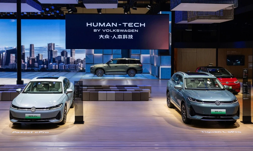 China automotive R&D, foreign car manufacturers, electric vehicles, GM China, Audi China, Renault China, hybrid technology, global auto industry 2